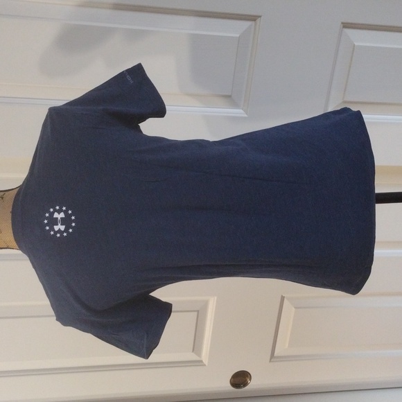 Under Armour Tee - Picture 3 of 5